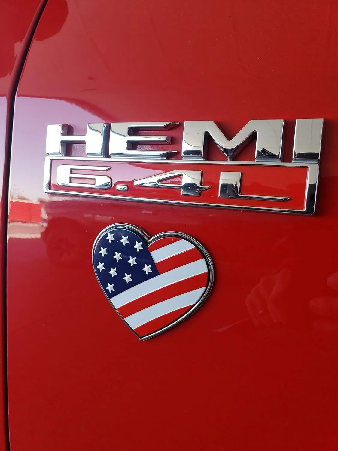 EyeCatcher USA Heart Flag Emblem Decal (RWB)  2 Pack